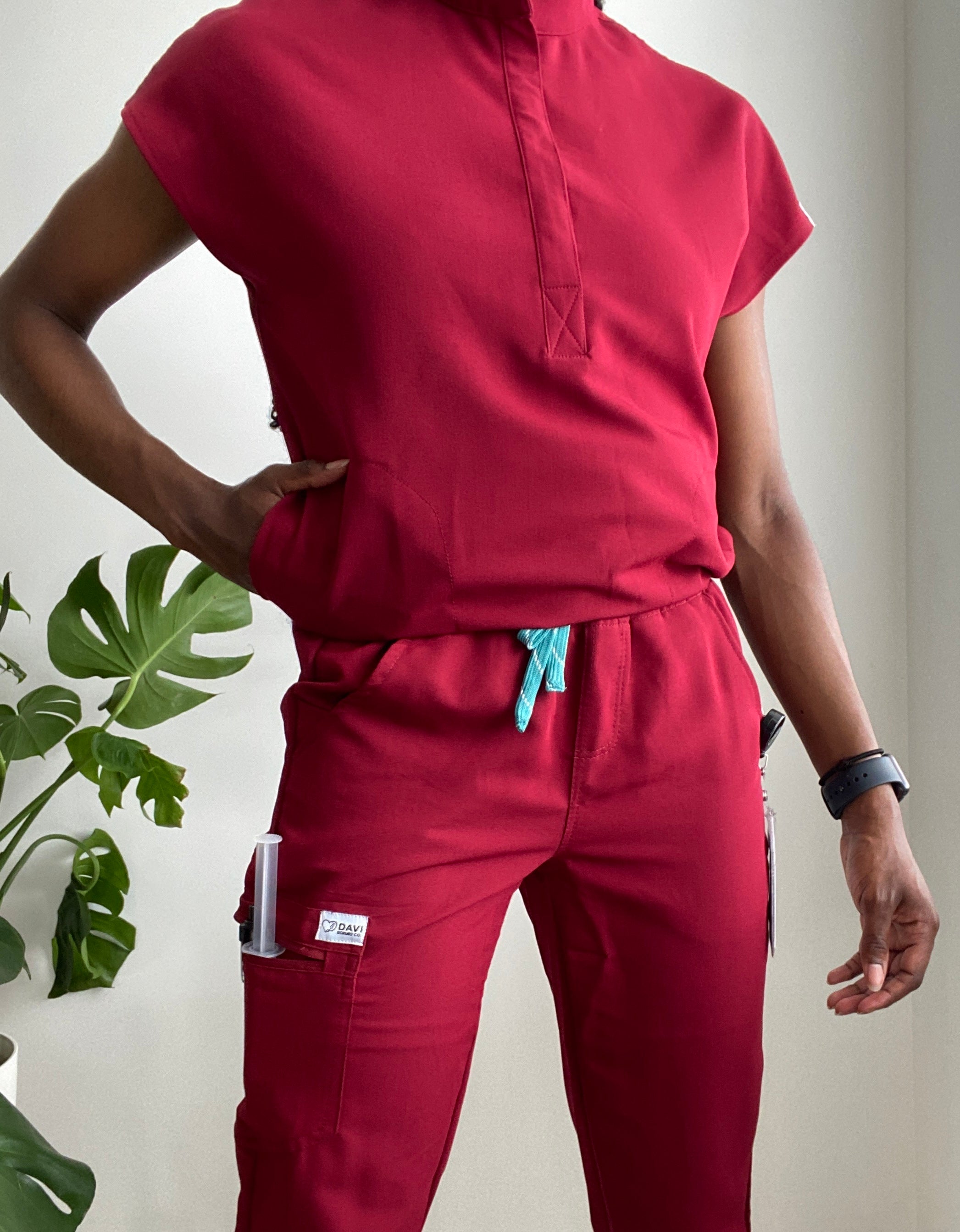 Jogger Anacaona Marine - DAVI Scrubs & Co – Davi Scrubs & Co